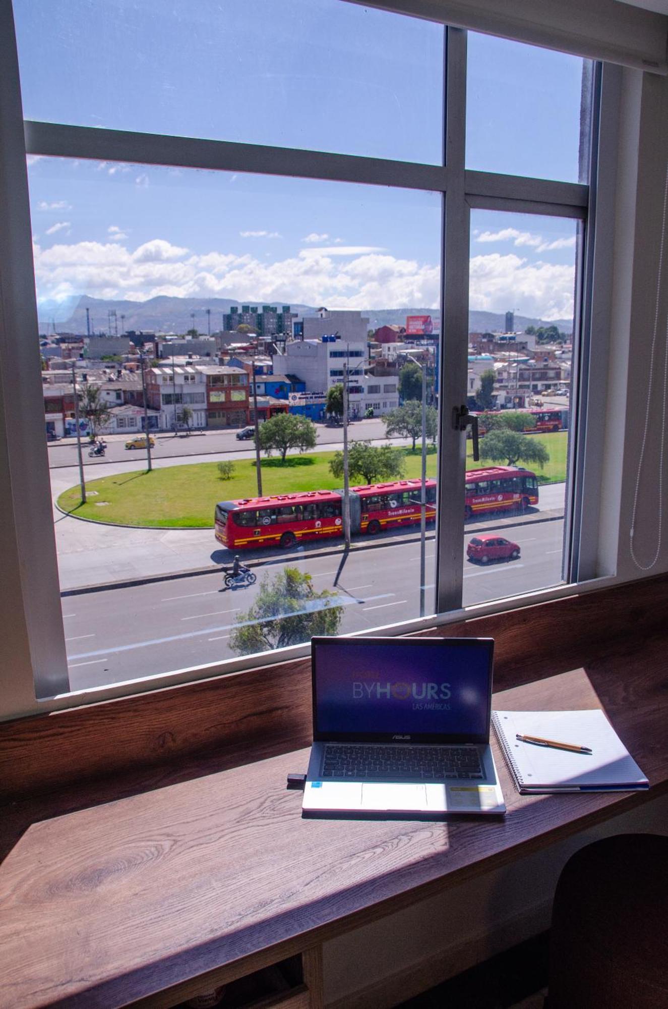 Hotel Byhours Las Americas (Adults Only) Bogotá Extérieur photo