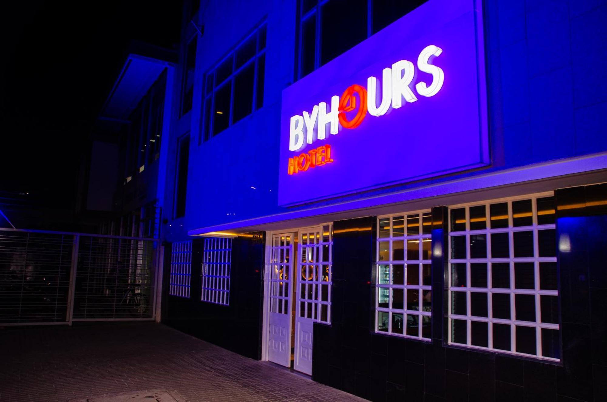 Hotel Byhours Las Americas (Adults Only) Bogotá Extérieur photo
