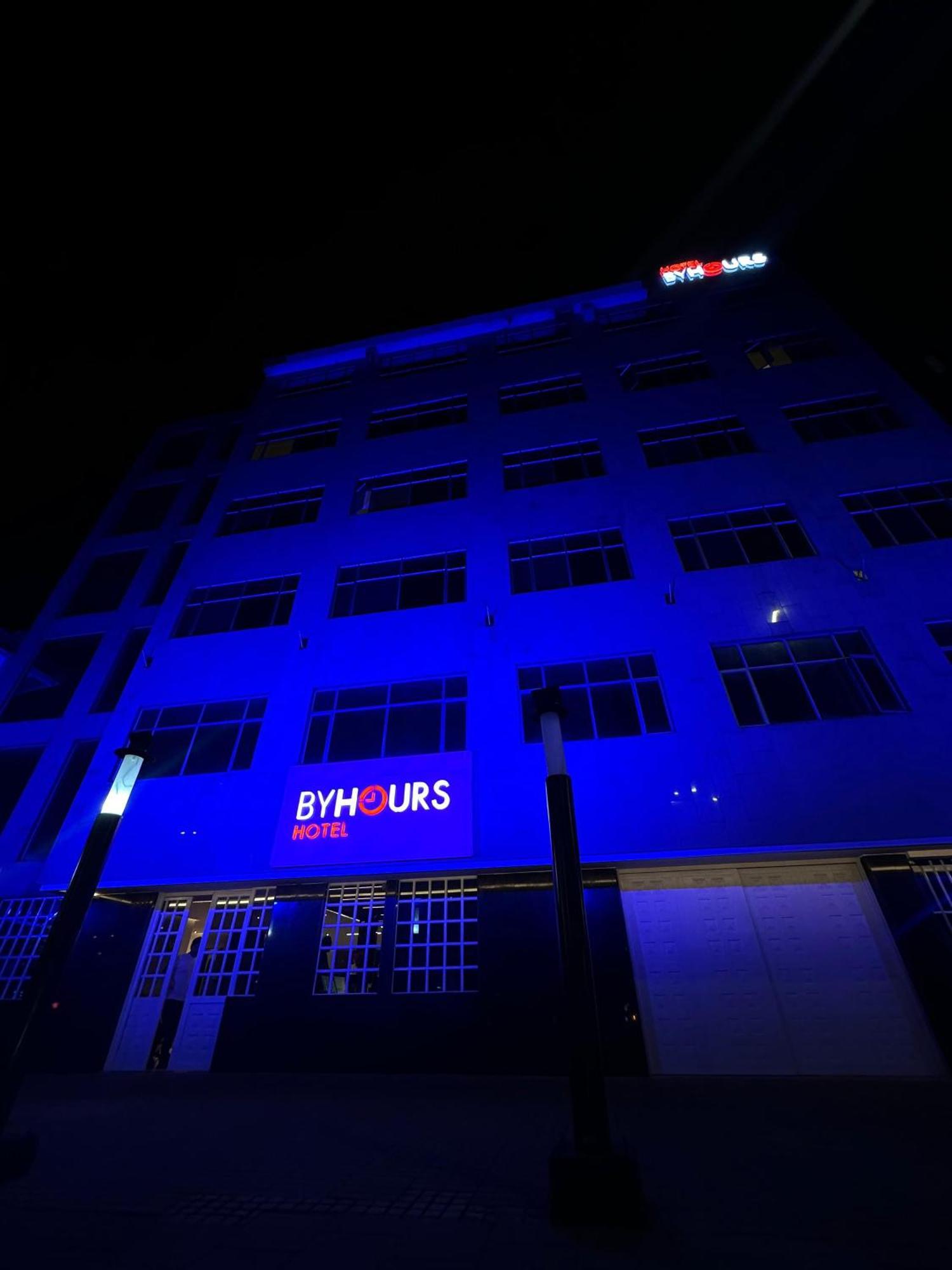 Hotel Byhours Las Americas (Adults Only) Bogotá Extérieur photo